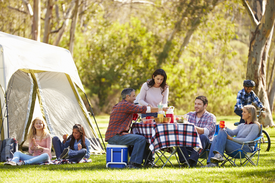 famille au camping ghisonaccia